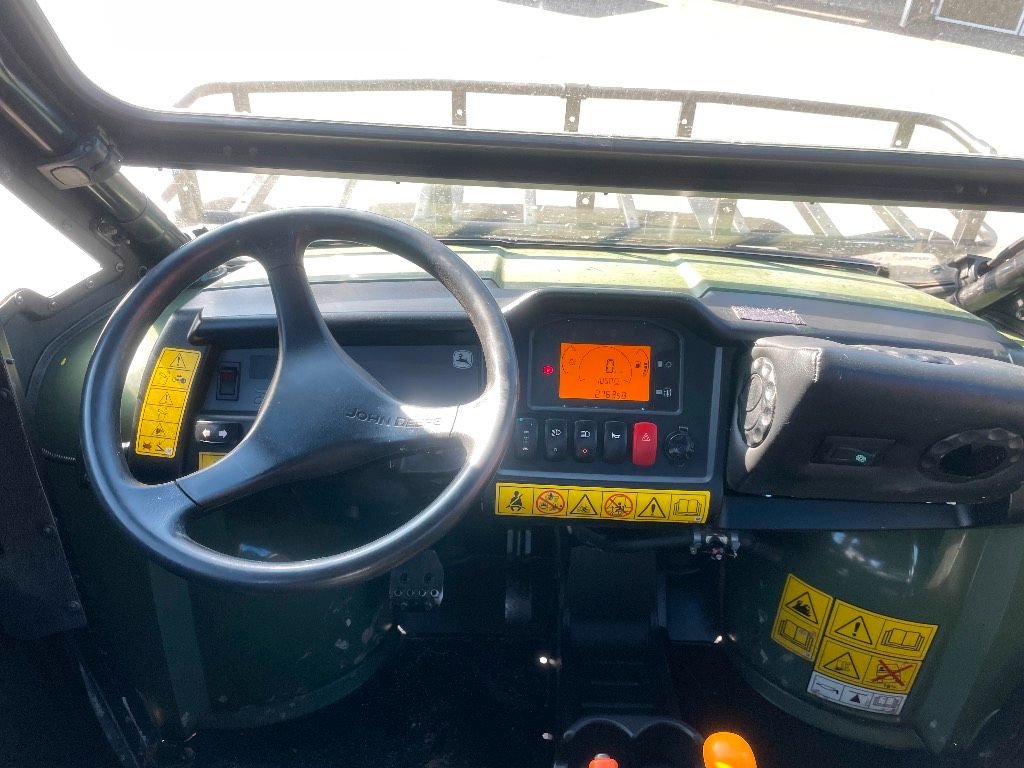 John Deere Gator 855m s4