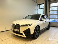 BMW iX xDrive40 Sportpaket Navi Drag Räntekampanj