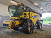 New Holland 8060 SKÖRDETRÖSKA 24 FOT