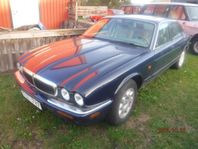 Jaguar XJ8 reservdelsbil