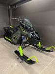 Polaris RMK Khaos 9R 146 Extrakylare i priset  värde 11000kr