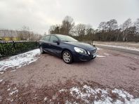 Volvo V60 T3 Powershift Momentum Navi Läder