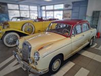 Mercedes-Benz W180 220 S