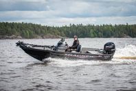 TRACKER SuperGuide V-16 SC Mercury 40hk 2025