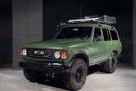 Toyota Land Cruiser HJ60 Höjd Taktält 35" Äventyr