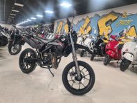 Rieju MRT SUPERMOTARD BLACK EDITION, spara 4000kr