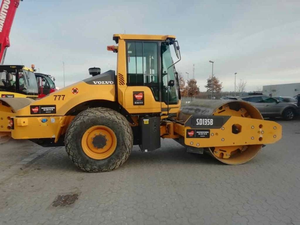 Volvo SD 135 B *uthyres / onl...