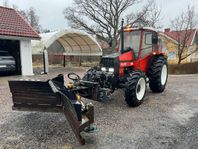 Traktor Valmet 604-4 4wd med vikplog