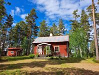 Härligt fritidshus vid badsjö i Astrid Lindgrens trakter