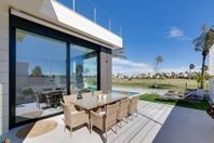 Nybyggd villa i modern stil- Lo Romero Golf (Pi..