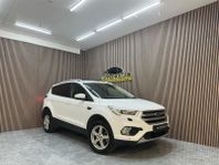 Ford Kuga 1.5 175hk EcoBoost AWD Navi Motorvärmare