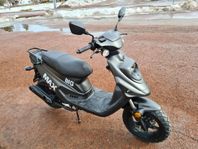 MOTO CR EU MOPED BIG MAX NU REA 19900 KR.