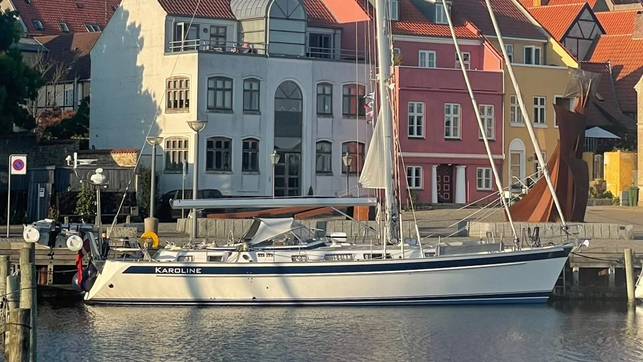 Hallberg-Rassy 48 / 2012 image