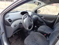 Toyota Yaris 5D AC KYLER/NYBES/FULLSERV/15200 MIL