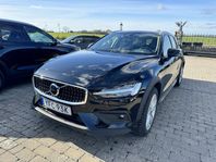 Volvo V60 Cross Country B4 AWD Geartronic, 197hk Momentum