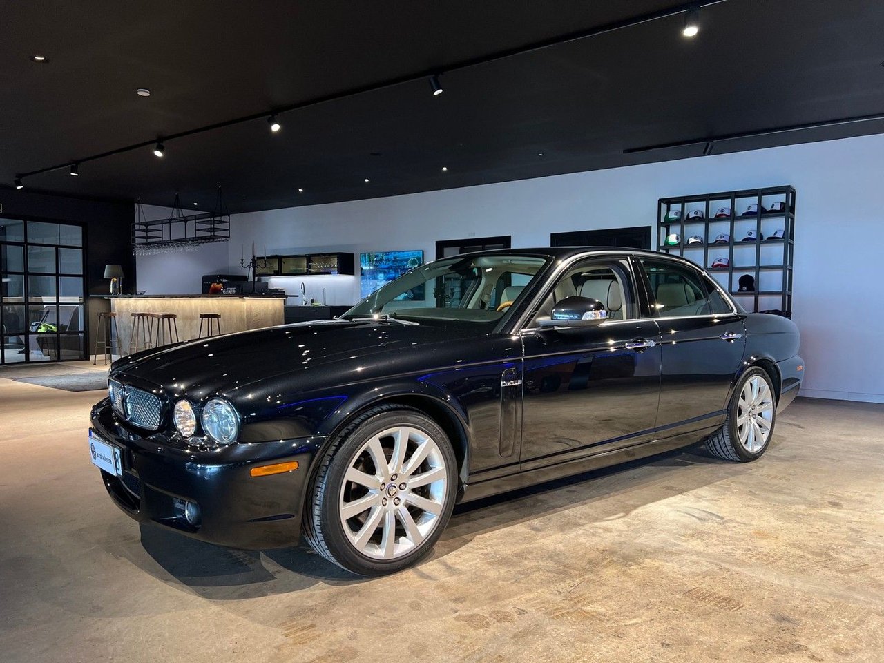 Jaguar XJR Automatisk, 6-trinn, 396hk, 2008