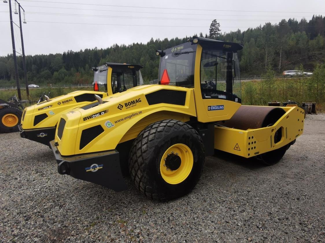 Bomag BW216D-5 Uthyres/For Re...