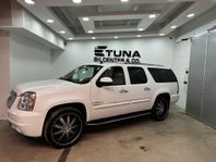 GMC Yukon Denali XL 6.2 V8 4WD Hydra-Matic