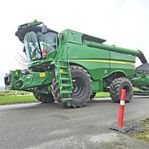 John Deere S790 - 35 fod skærebord og snitter / 35 feet cutt