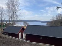 Bokenäset - mitt i Bohuslän. Strandhagen - Röda huset.