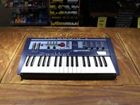 Begagnad Waldorf Micro Q keyboard hos Musikbörsen