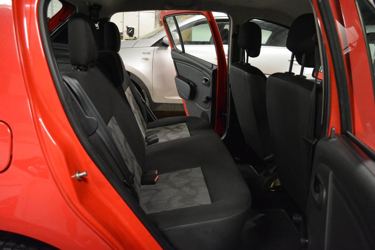 Dacia Sandero 1.6 E85 Manual, 87hp, 2010