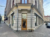 Butik på hörnläge på Linnégatan