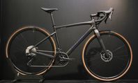 SPECIALIZED DIVERGE SPORT CARBON / 2024 / KAMPANJ / BLACKWEE