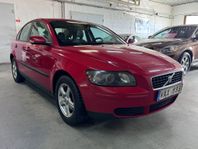 Volvo S40 1,6 Ny Besiktigad Ny Servad Välvårdad (101hk)