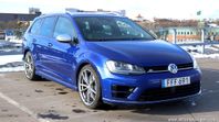 Volkswagen Golf R Sportscombi 4M 300hk S/V hjul Låga mil