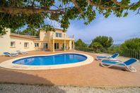 Villa med havsutsikt i Benimeit, Moraira