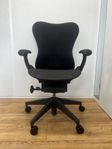 Herman Miller Mirra 2 (Graphite Butterfly)