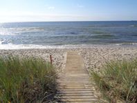 Nära strand, bad och lek