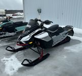 Ski-Doo Renegade X-RS 900 ACE Turbo R. Räntekampanj 3,95%. 1