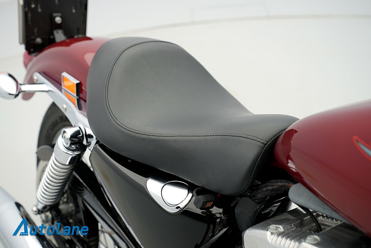 Harley-Davidson XL883 Sportst...