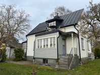 Nyrenoverat hus i cityläge