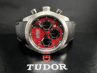Tudor Fastrider Chronograph 42mm Röd Toppskick