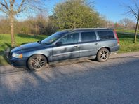 Volvo V70 2,5T a-traktor, manuell