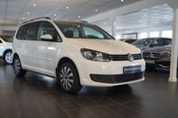 Volkswagen Touran 1.4 TGI EcoFuel 7 sits Drag