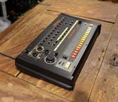 Begagnad Roland TR-808 Trummaskin hos Musikbörsen i Göteborg