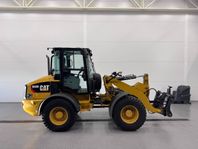 Cat 908M med stora Bm fäste   Svensksåld