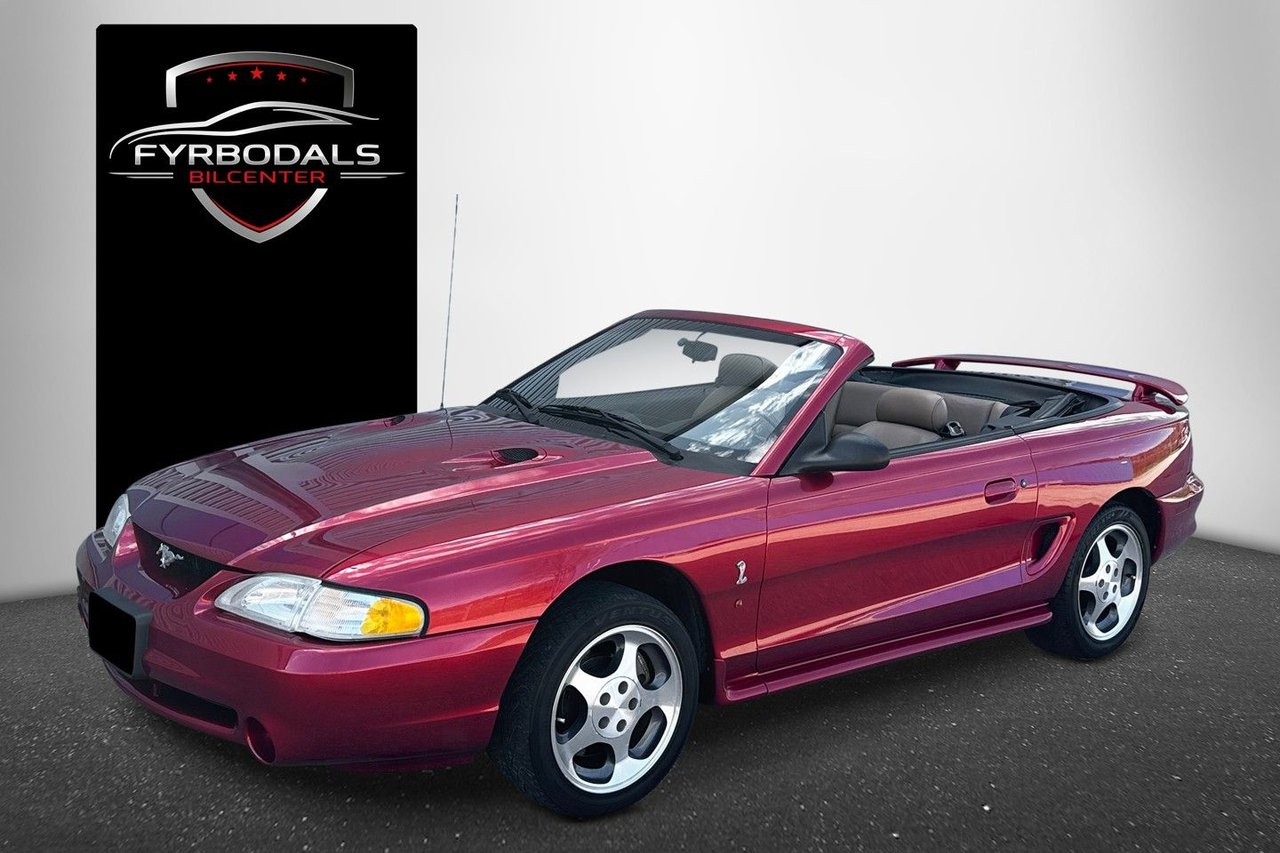 Ford Mustang SVT COBRA Cab Co...