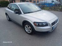 Volvo C30 1.6 Kinetic Euro 4  . Låga mil  .Ny besiktad