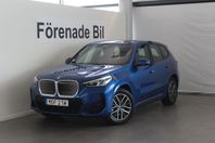 BMW iX1 xDrive30 M Sport Drag Park Assist Rattvärme