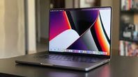 MacBook Pro [16 tum]2019/ i9RAM 32GB 8-CORE CPU:2,4 6990:-