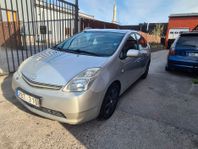 Toyota Prius 1.5 VVT-i + 3CM CVT Euro 4