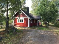 Härlig stuga med sjönära läge i Sörmland 