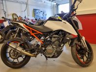 Motor, slip on, fälg, sadlar m.m för KTM 125 Duke 2017