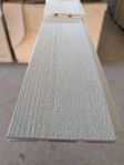 13X120mm Finsågad spontpanel  2mm glipa Vit ändspont