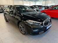 BMW 118 i Sport Line *Inkl serviceavtal 20260330/10000mil*